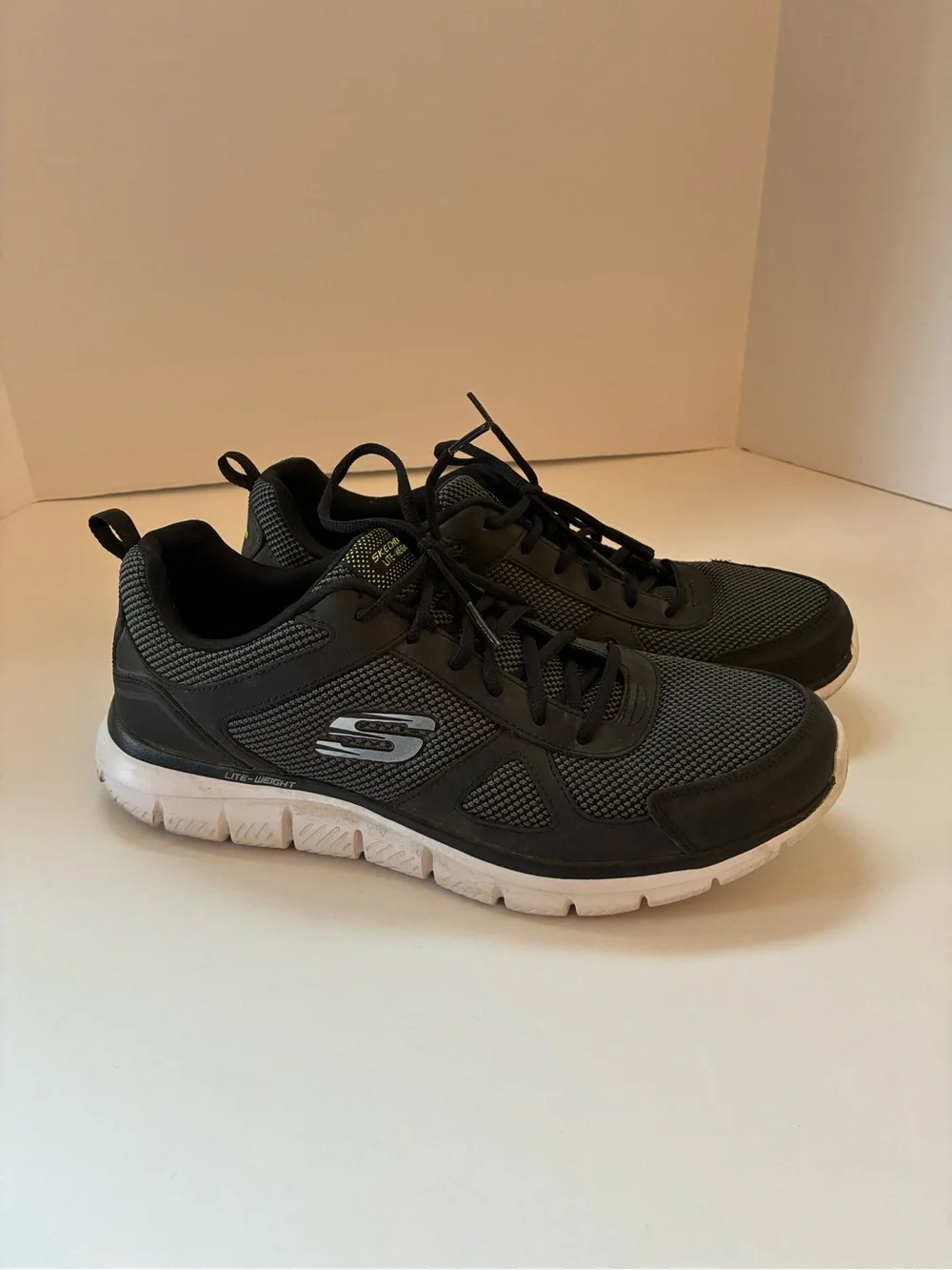 Men’s SKETCHERS Memory Foam Tennis Shoes 12
